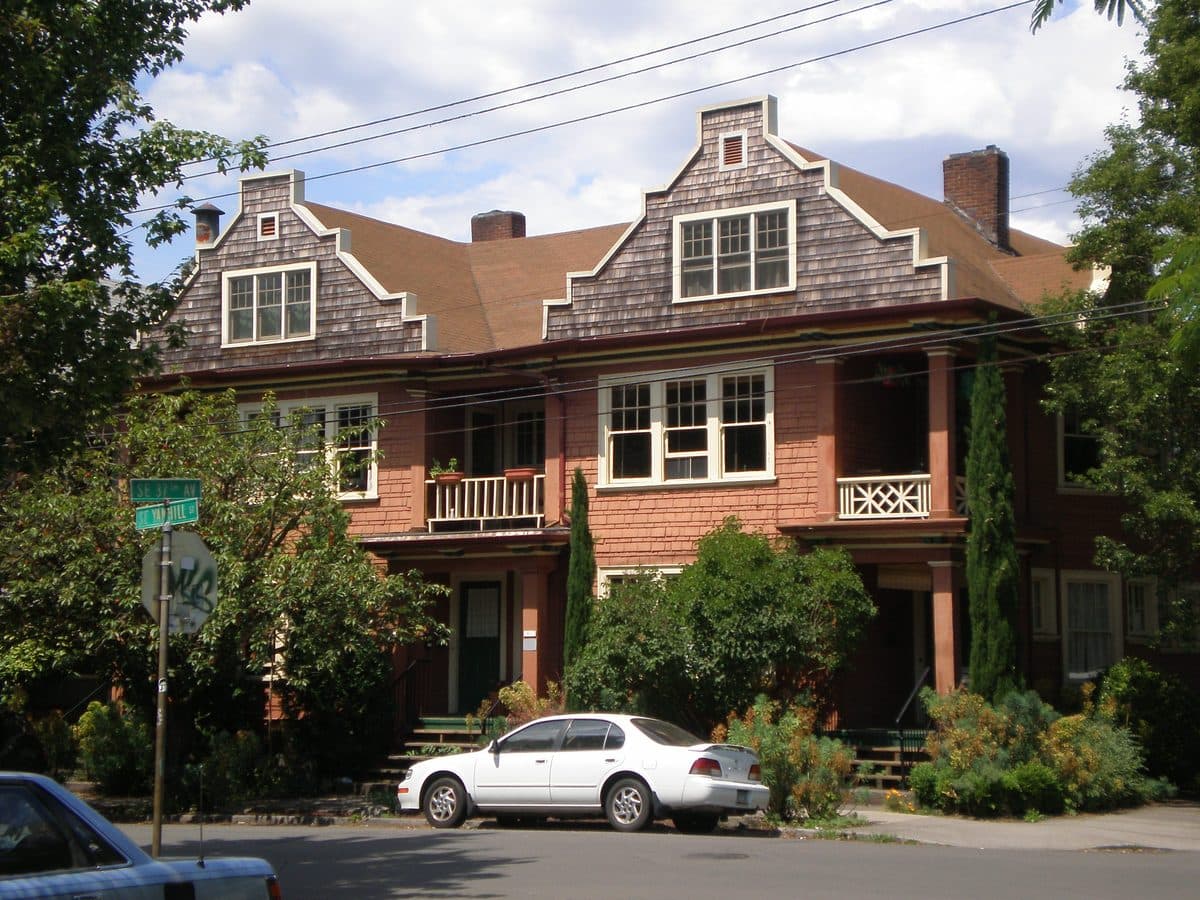 Four-unit building
